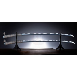 Demon Slayer: Kimetsu no Yaiba Proplica replikas 1/1 ABS Plastic Nichirin Swords (Inosuke Hashibira) 93 cm