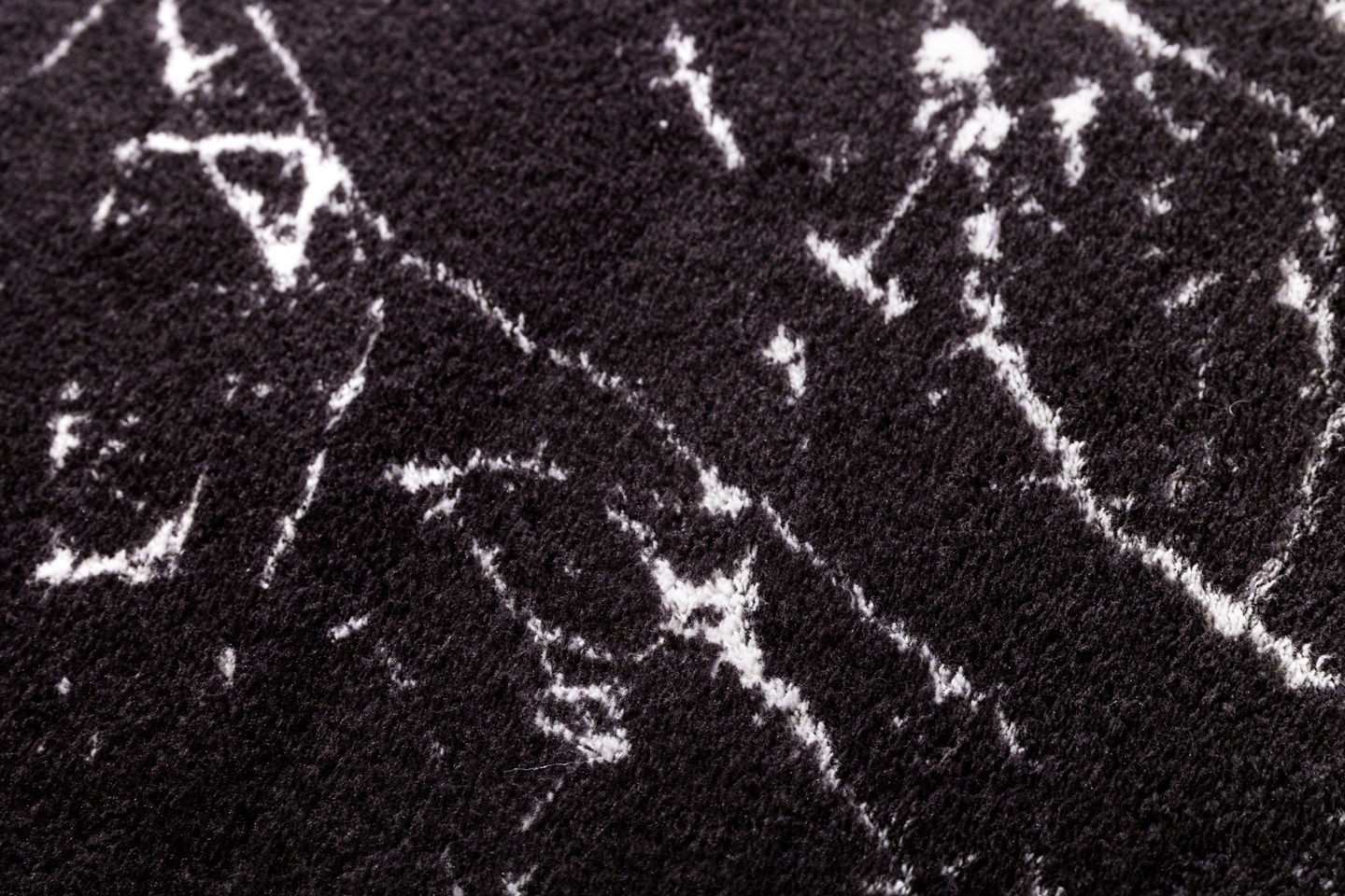 Koupelnový kobereček MELLOW LOFT černý