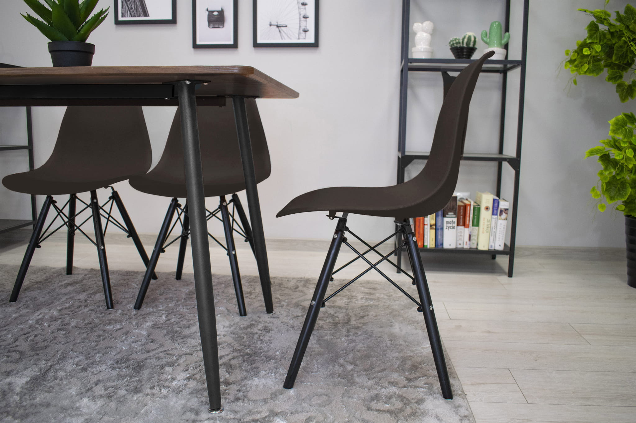 Set jídelních židlí OSAKA kávové (černé nohy) 4ks