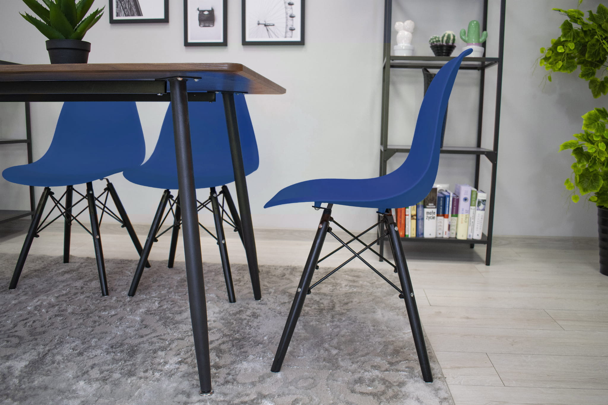 Set jídelních židlí OSAKA modré (černé nohy) 4ks