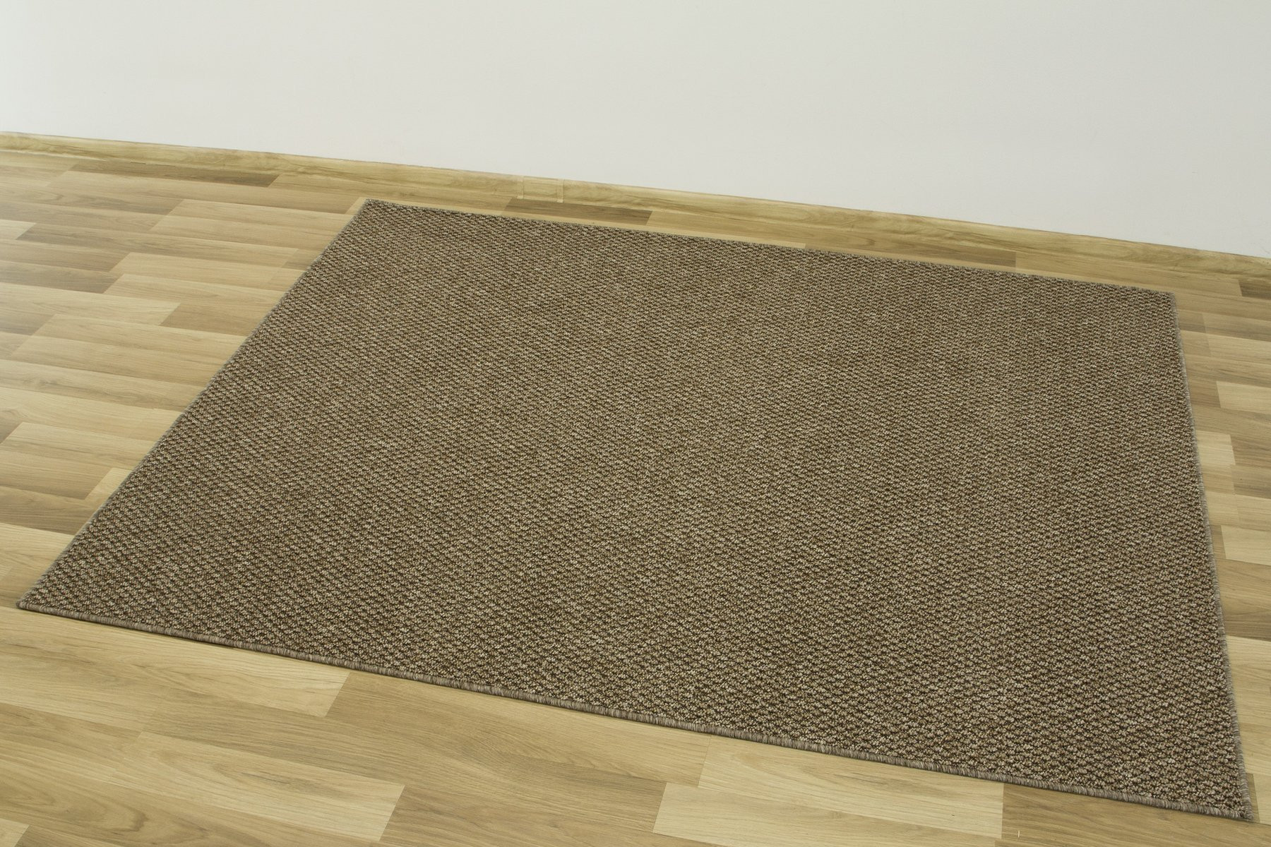 Metrážny koberec Rubens 90 hnedý / béžový