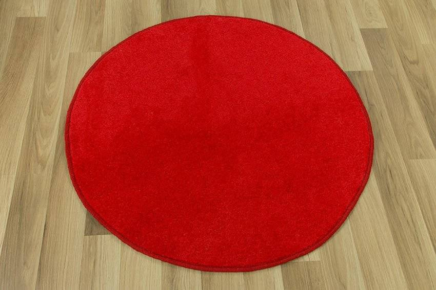 Kulatý červený koberec 360