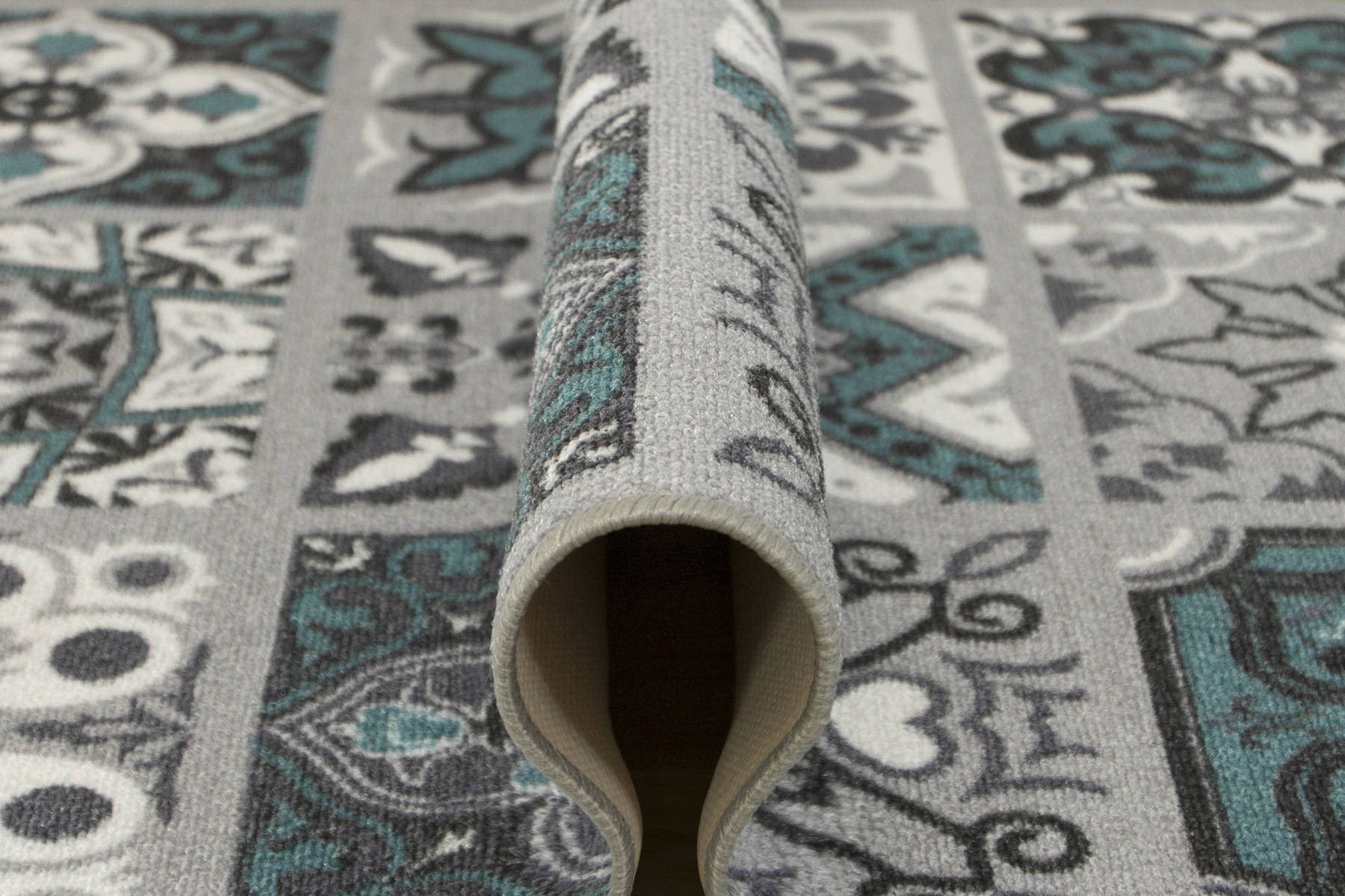 Protiskluzový koberec/ běhoun Patchwork tyrkysový