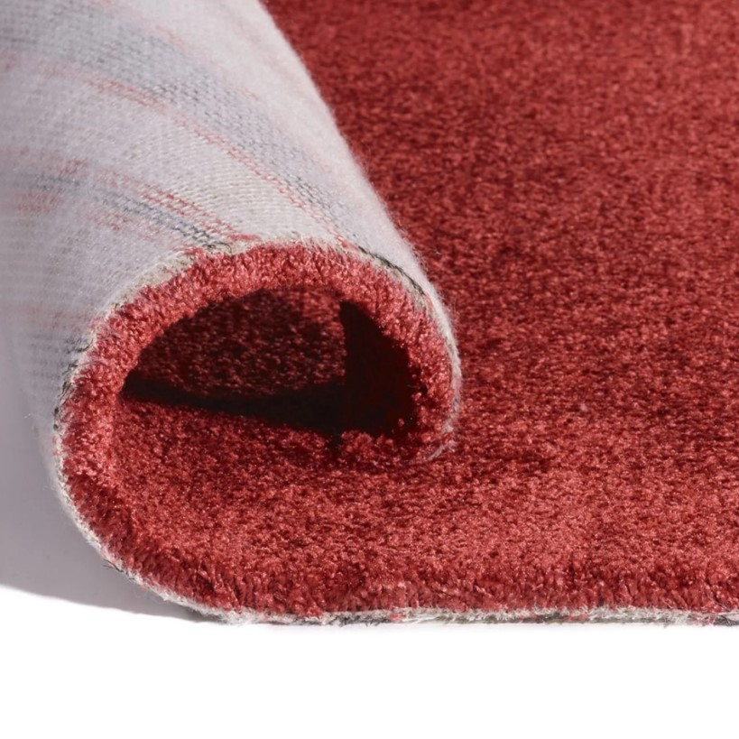 Metrážny koberec SCENT červený 