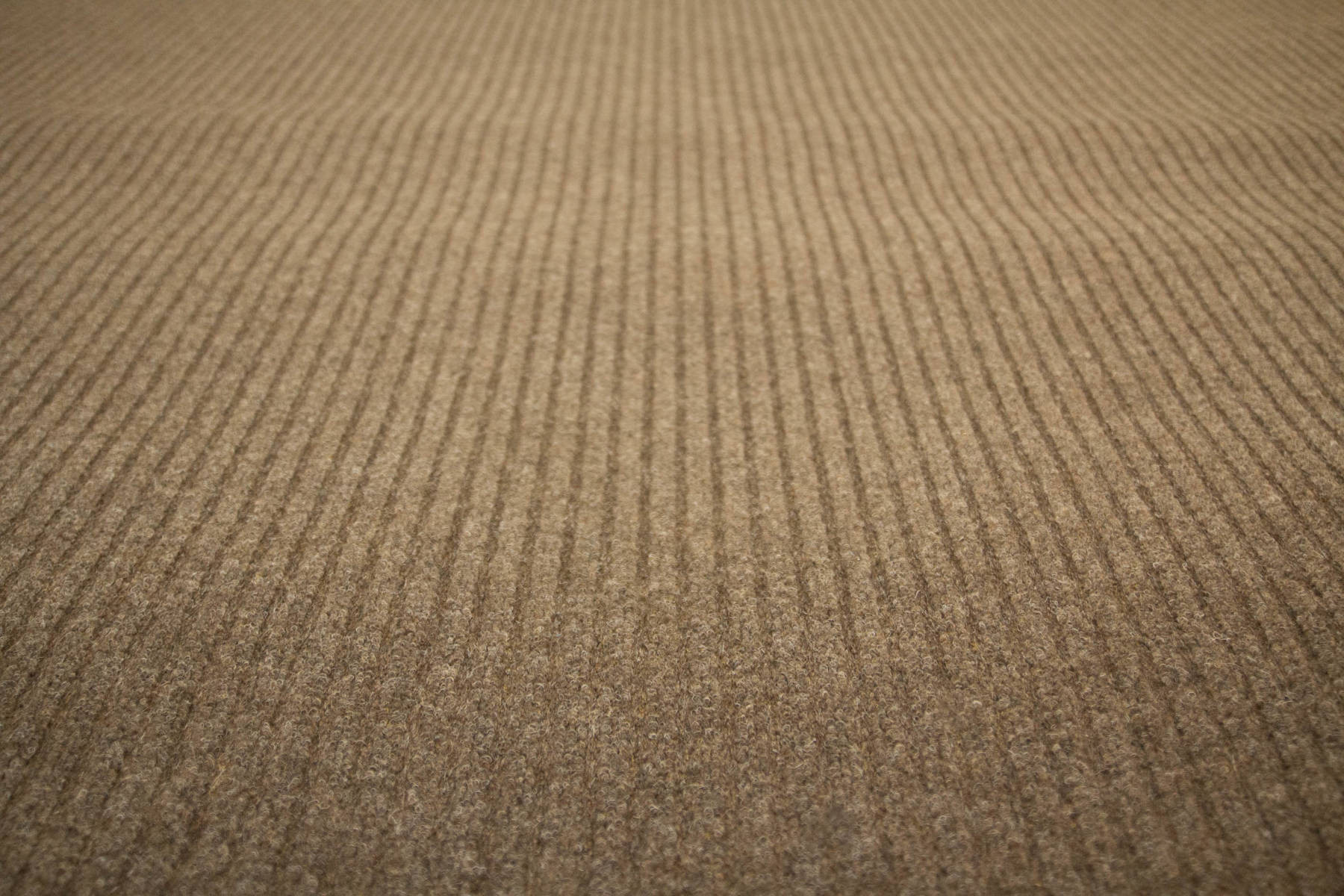 Metrážový koberec Tress 93 hnědý