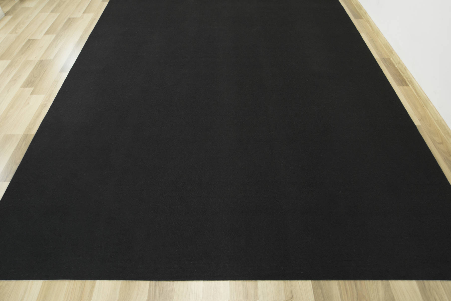 Metrážový koberec Star s filcem 77 černý