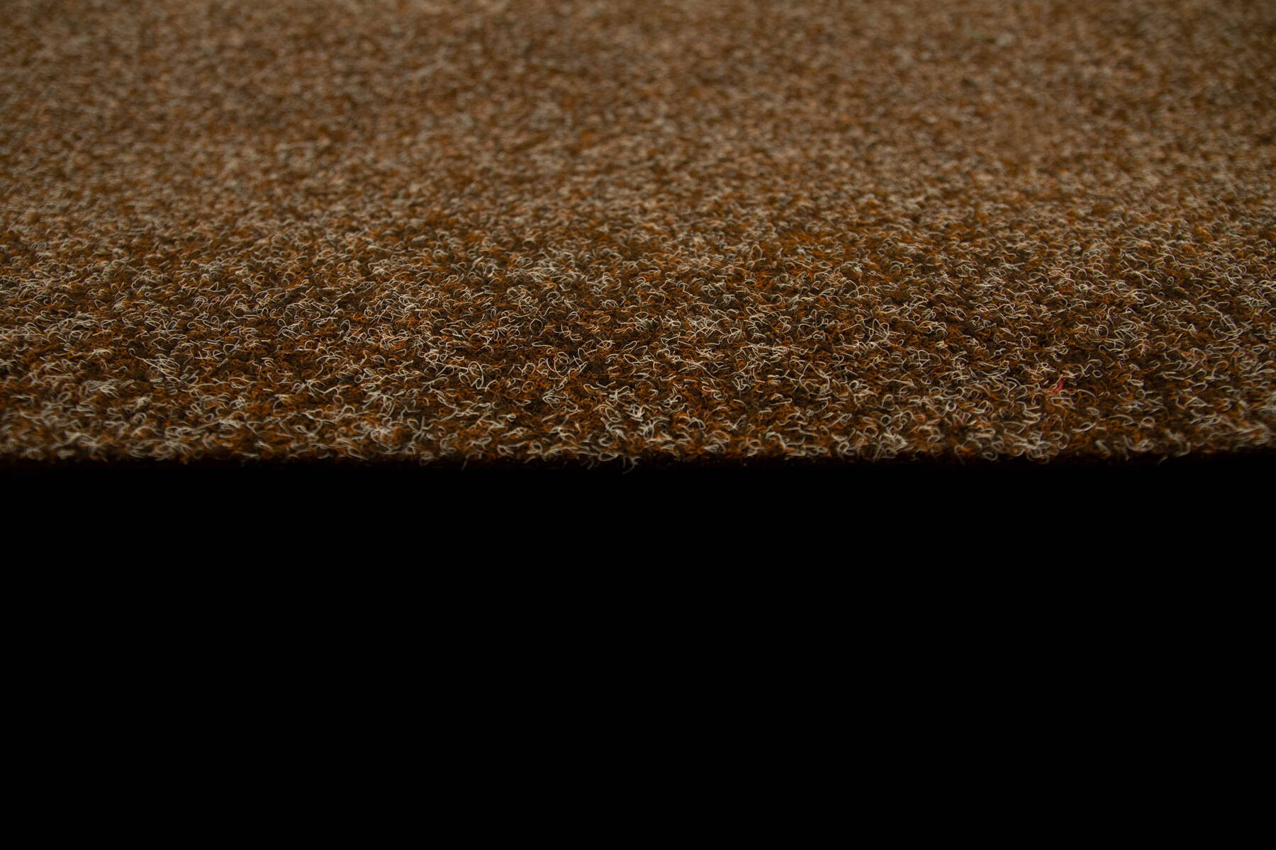 Metrážový koberec do auta Tempo 93 hnědý