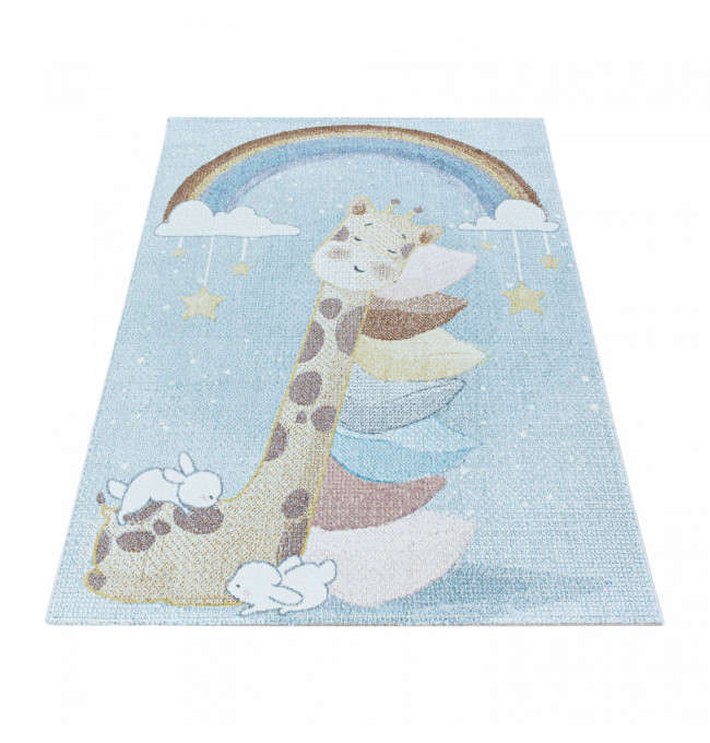 Detský koberec Lucky Spiaca žirafa na obláčikoch