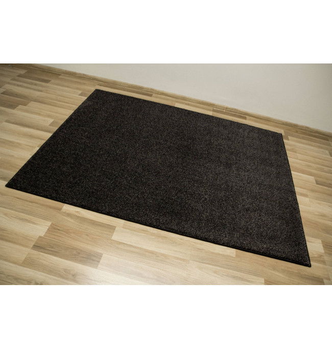 Metrážový koberec Corfu 77 černý / šedý