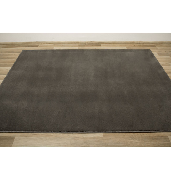 Metrážový koberec Kempinski 93 tmavě šedý