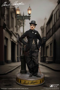Charlie Chaplin socha 1/4 50 cm