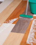 HG134 intenzívny čistič na laminátové a vinylové podlahy