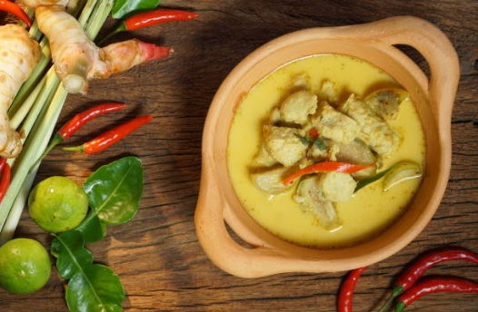 Tomáš Chilý: Recepty na základné karí pasty - červená, zelená a žltá karí pasta