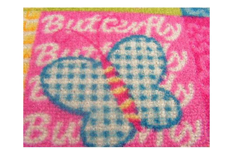 Detský metrážny koberec Butterfly
