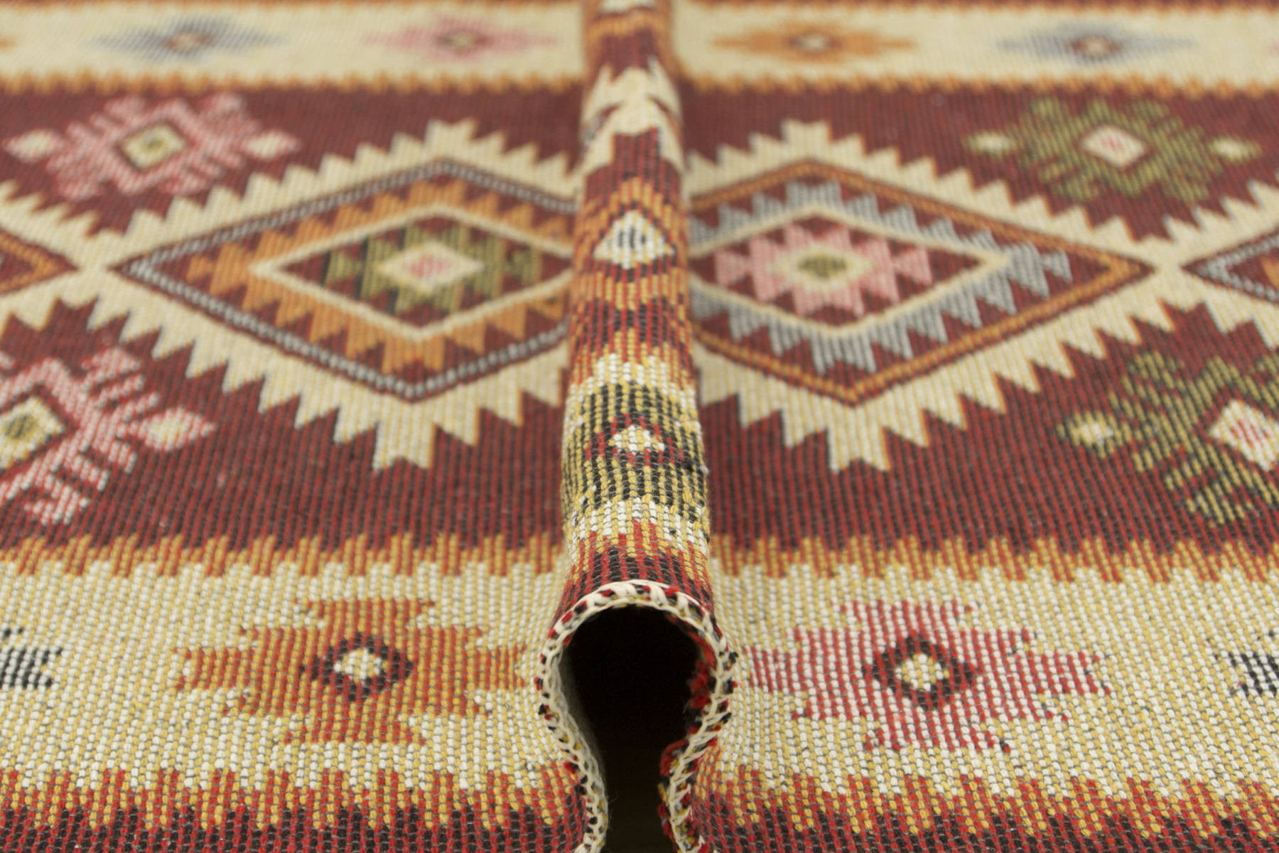 Obojstranný koberec / behúň Kilim bordový