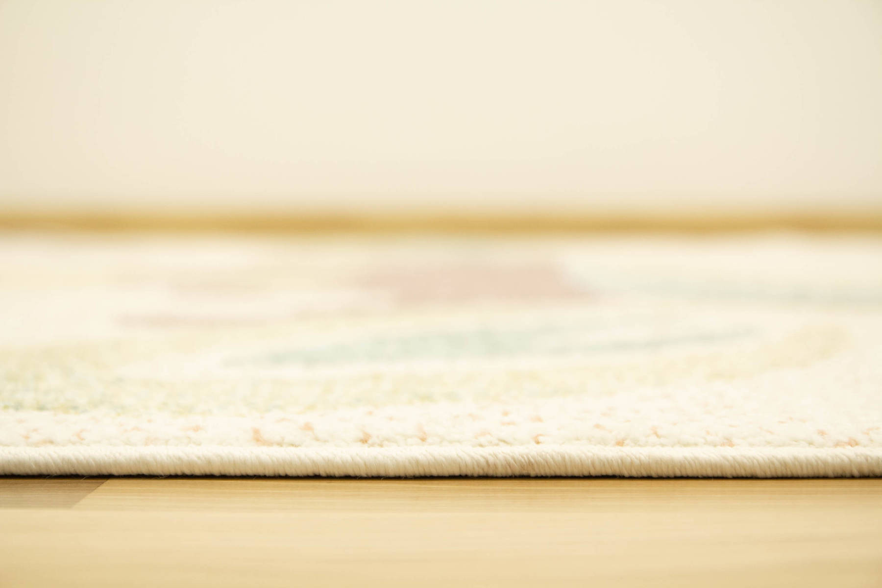 Dětský koberec Lima B070A krémový / růžový