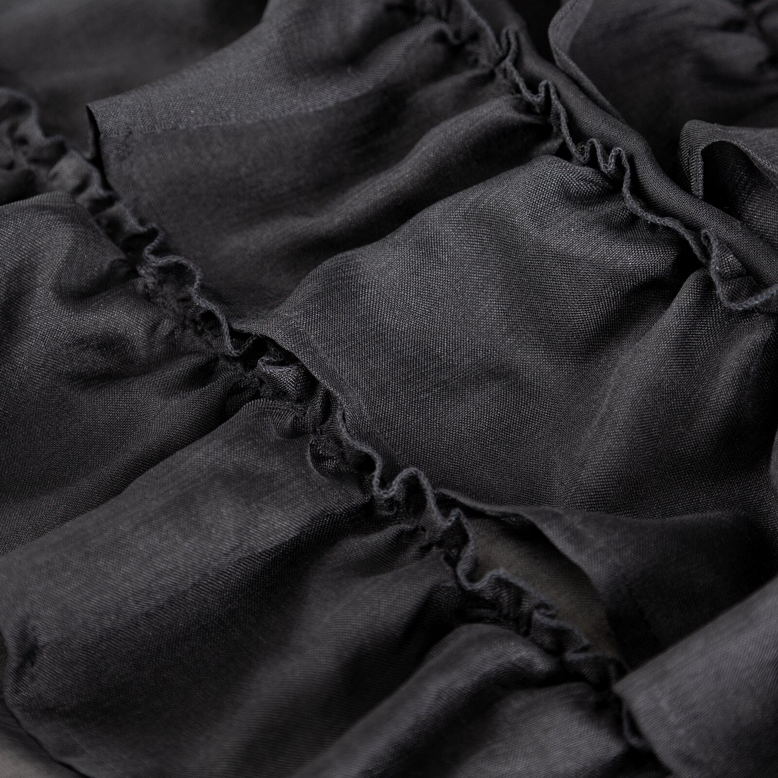 Hotová záclona AURA čierna - na priechodkách