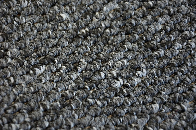 Protiskluzový hrubý běhoun TRENDY šedý