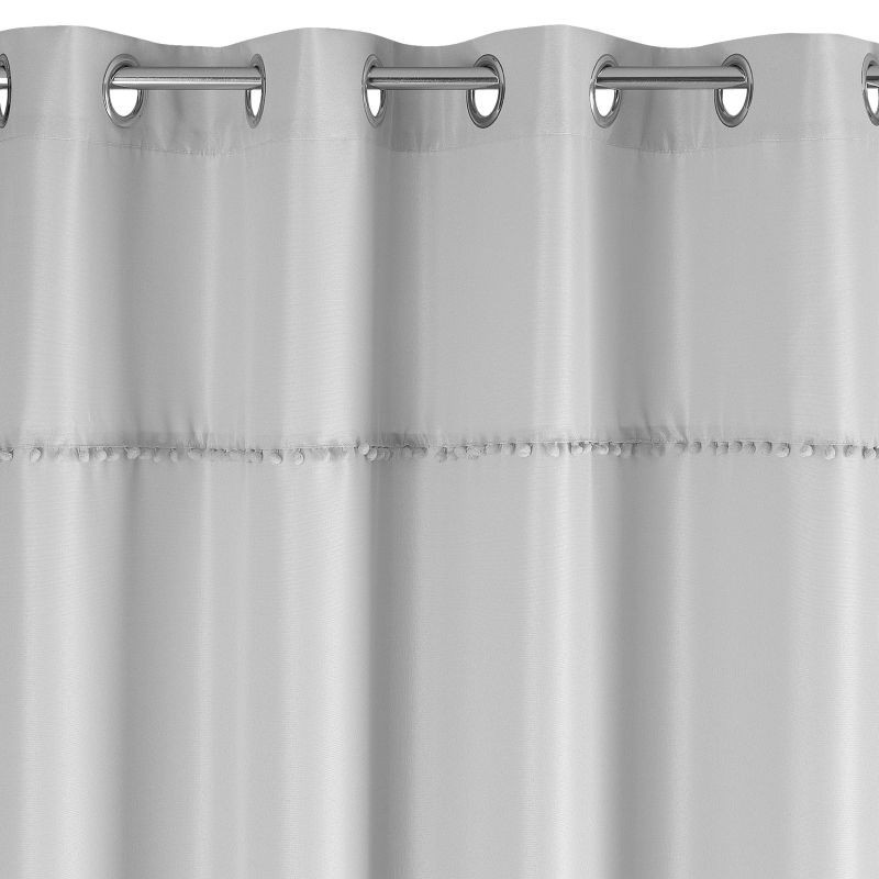 Hotová záclona DEFNE stříbrná - na průchodkách