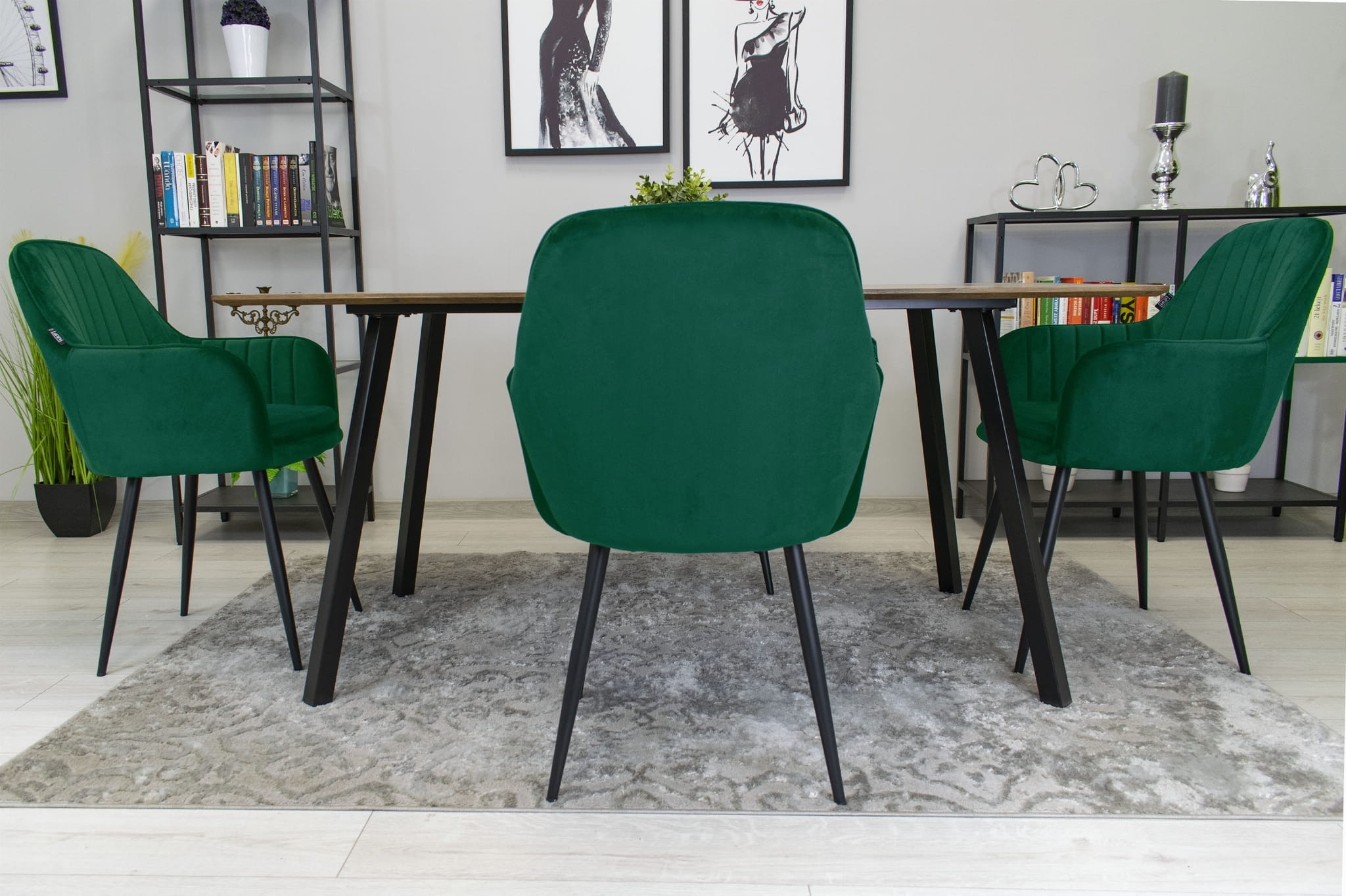 Jedálenská stolička LUGO zelená (čierne nohy)