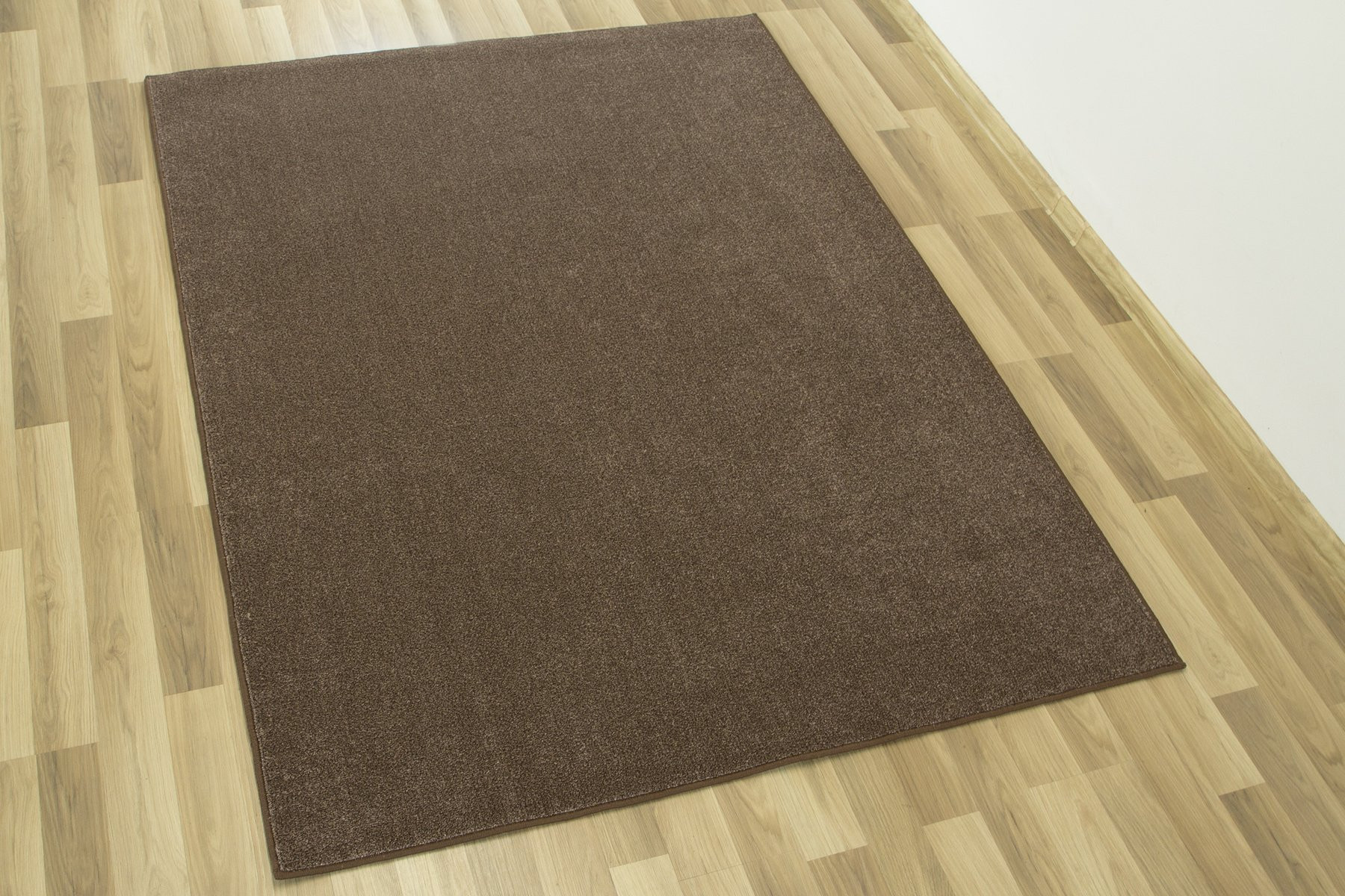 Metrážový koberec Dragon Termo 11431 hnědý