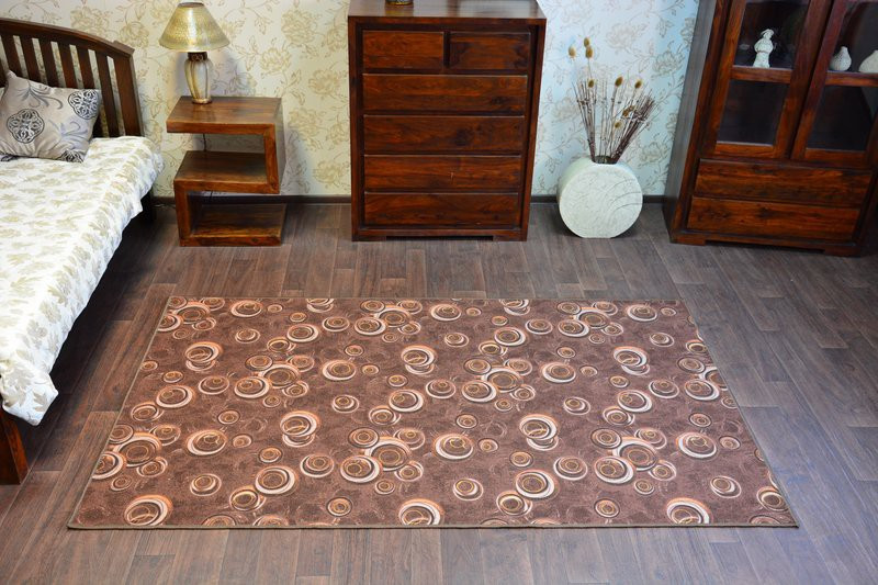 Metrážny koberec DROPS hnedý