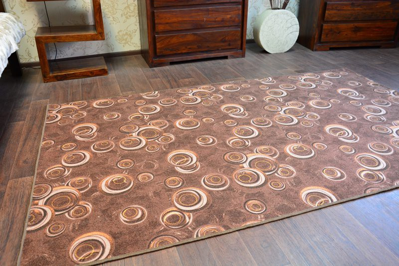 Metrážny koberec DROPS hnedý