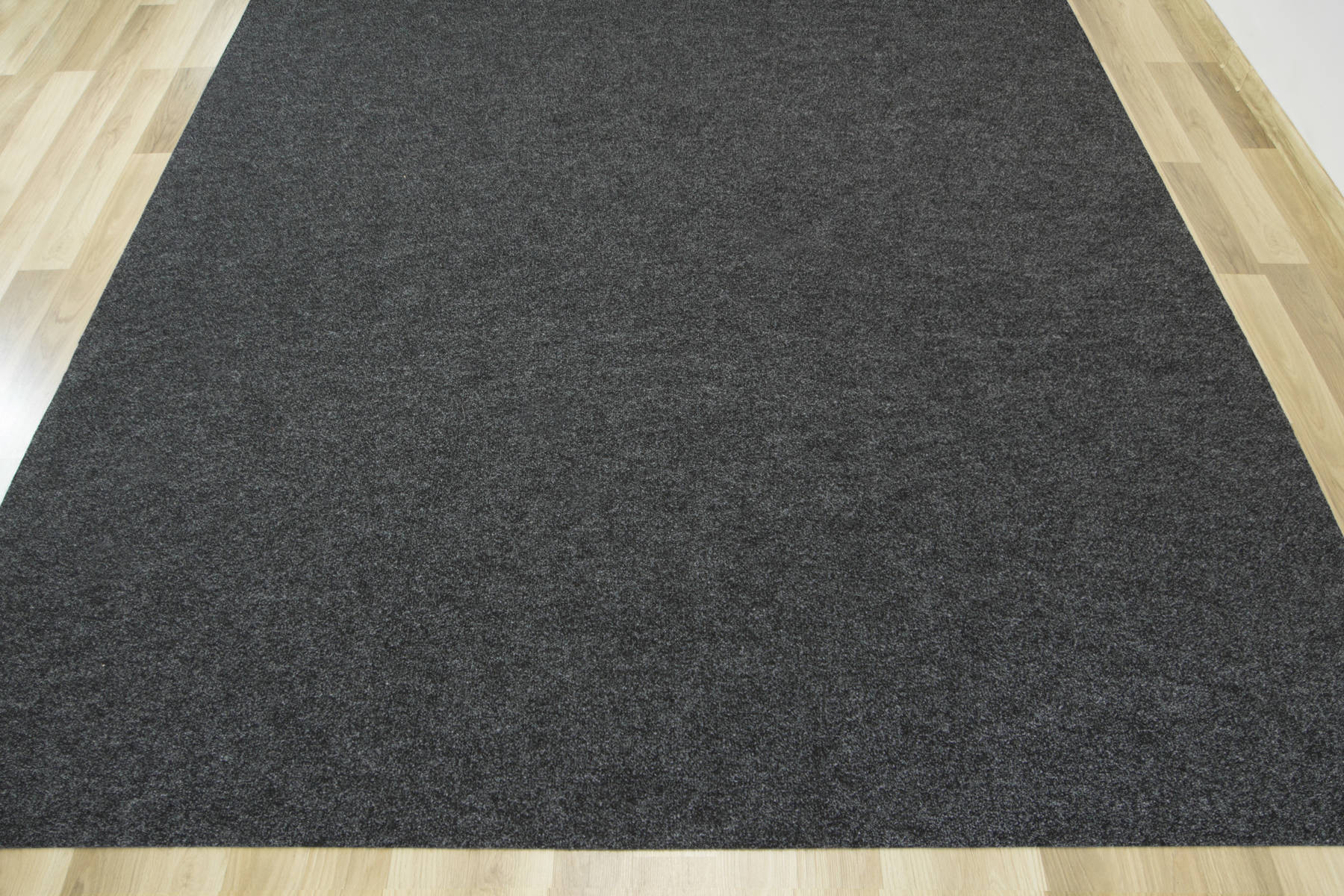 Metrážový koberec Gobi 78 Gel antracitový