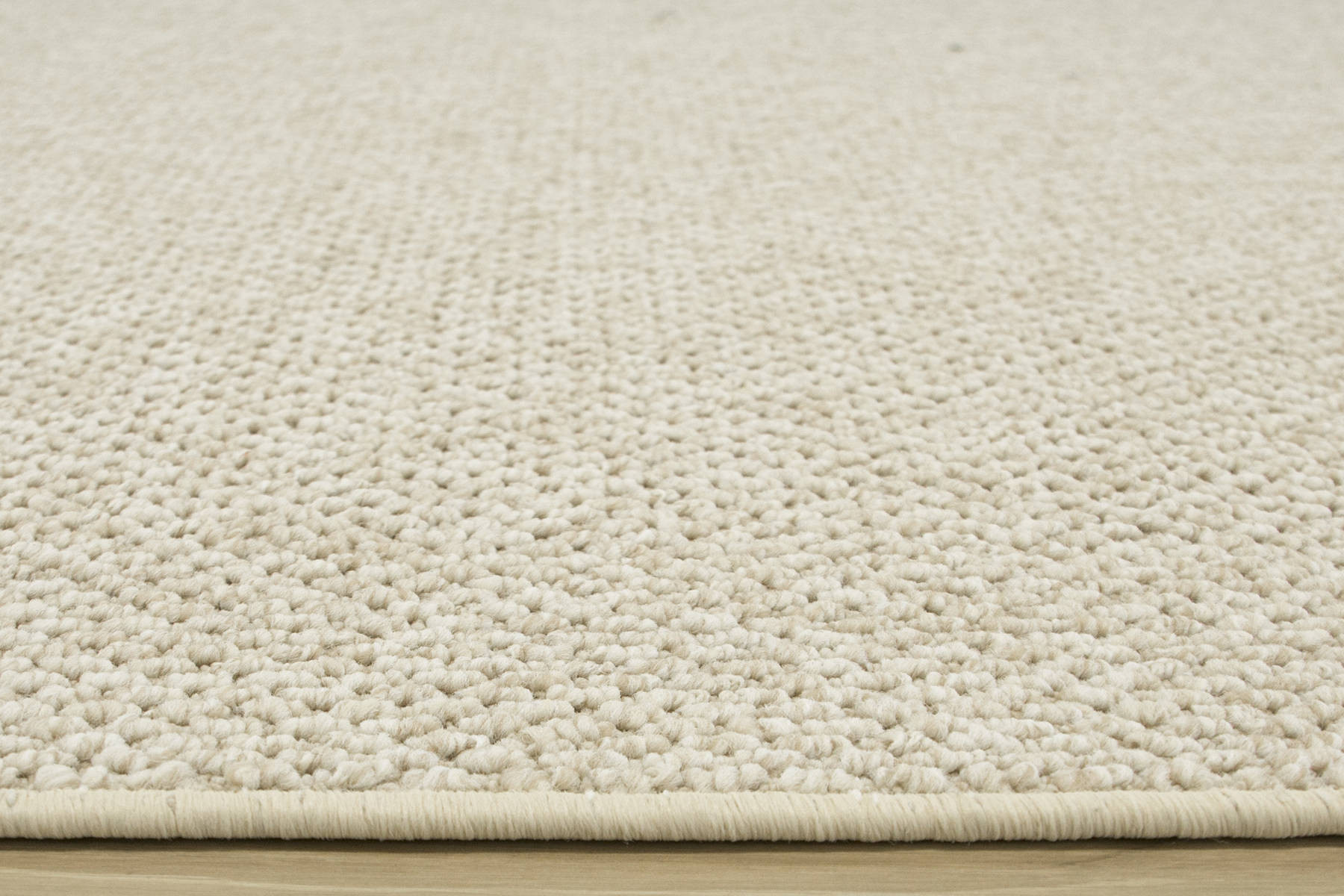 Metrážny koberec New Topaz 60 pieskový / béžový