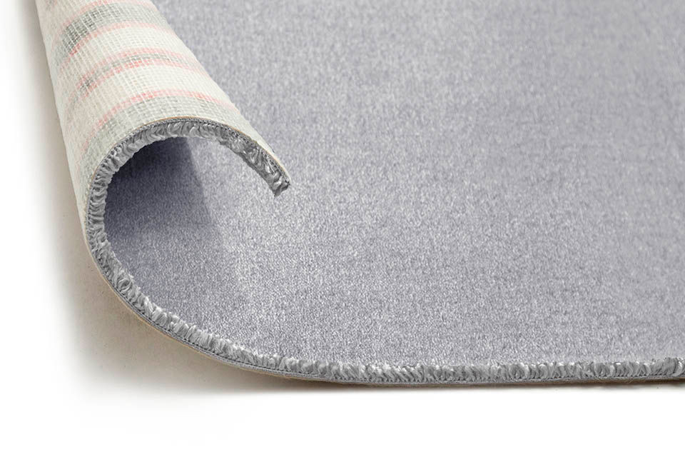 Metrážny koberec OMPHALE sivý