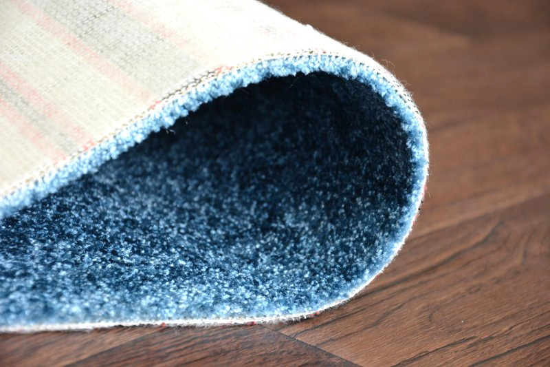 Metrážový koberec POZZOLANA modrý