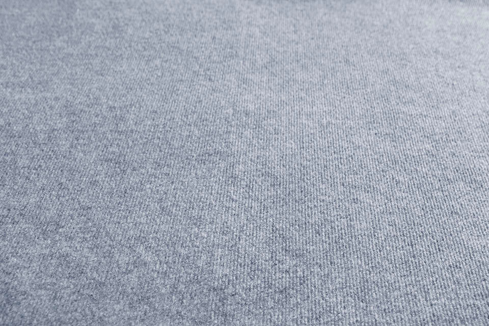 Metrážový koberec REMONT šedý