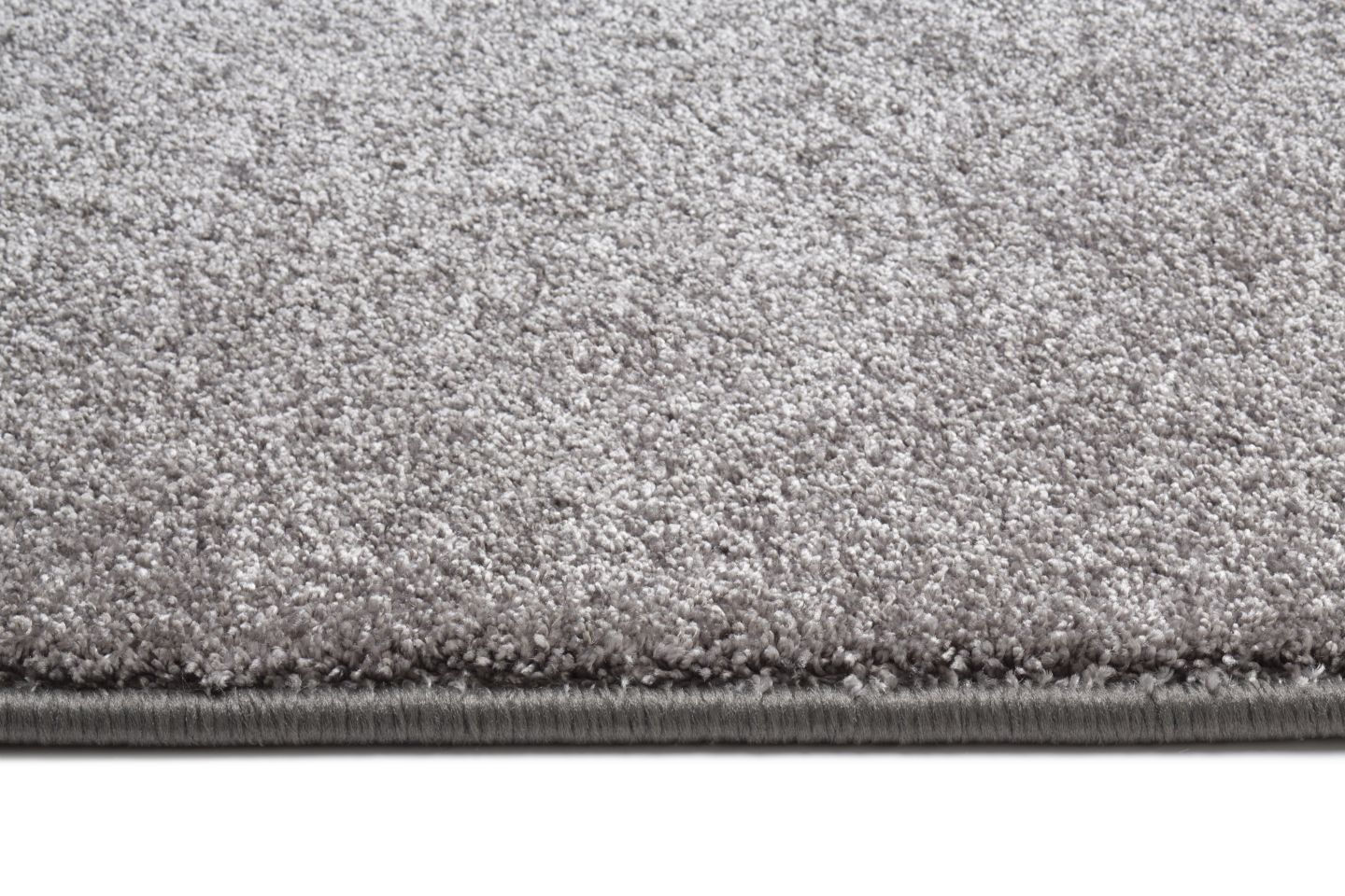 Metrážny koberec ROYALE sivý