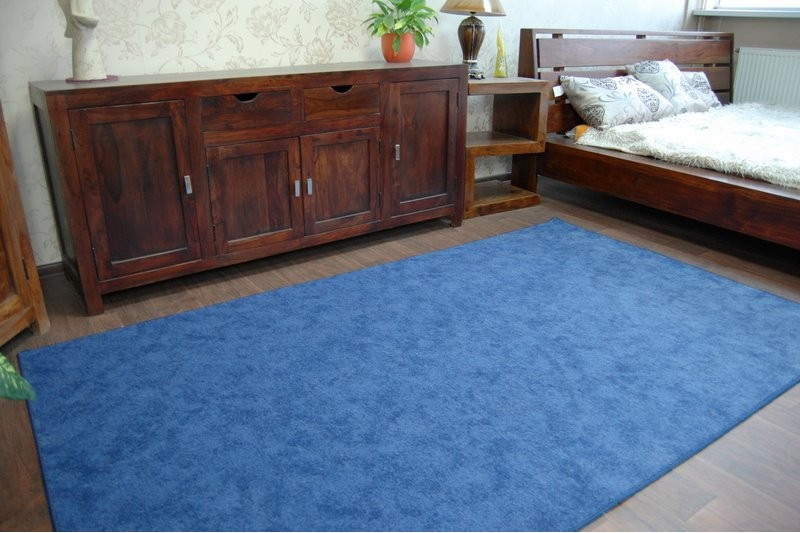 Metrážny koberec SERENADE modrý