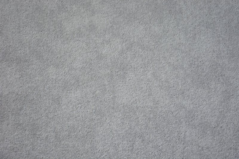 Metrážový koberec SERENADE stříbrný