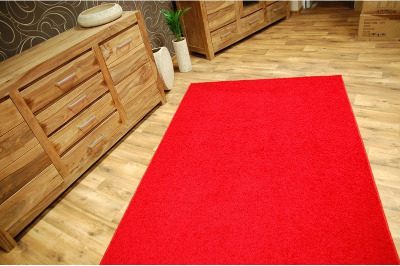 Metrážový koberec SPHINX červený