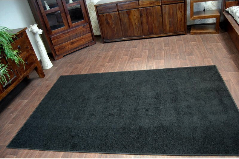 Metrážny koberec TRENDY 159 čierny
