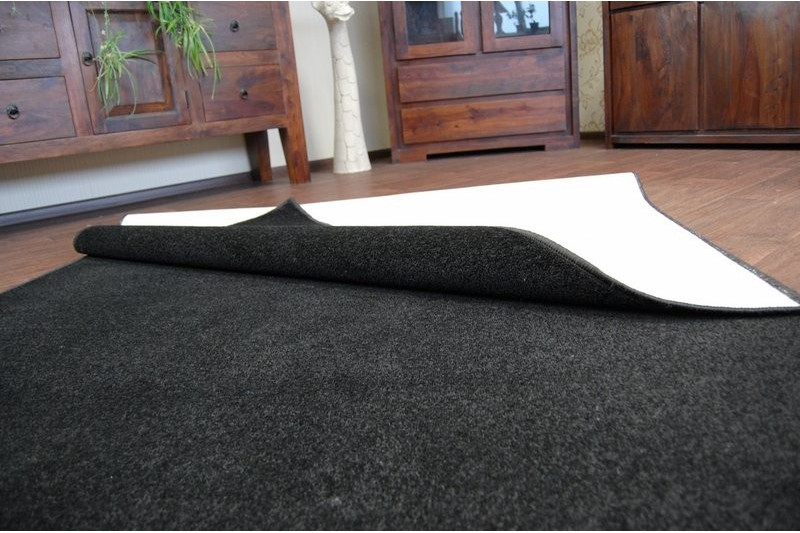 Metrážový koberec TRENDY 159 černý