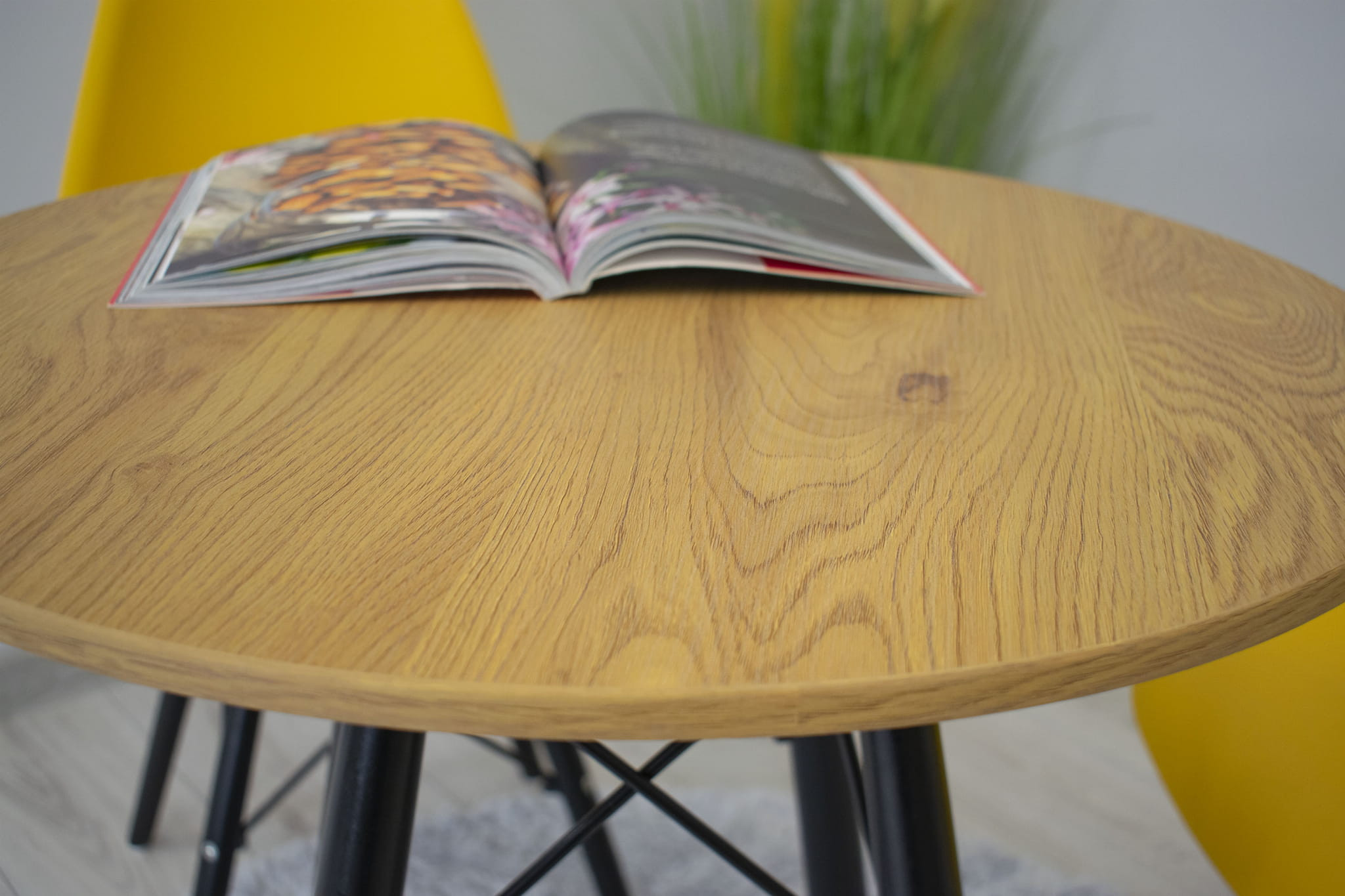 Kulatý stůl TODI 60 cm dub