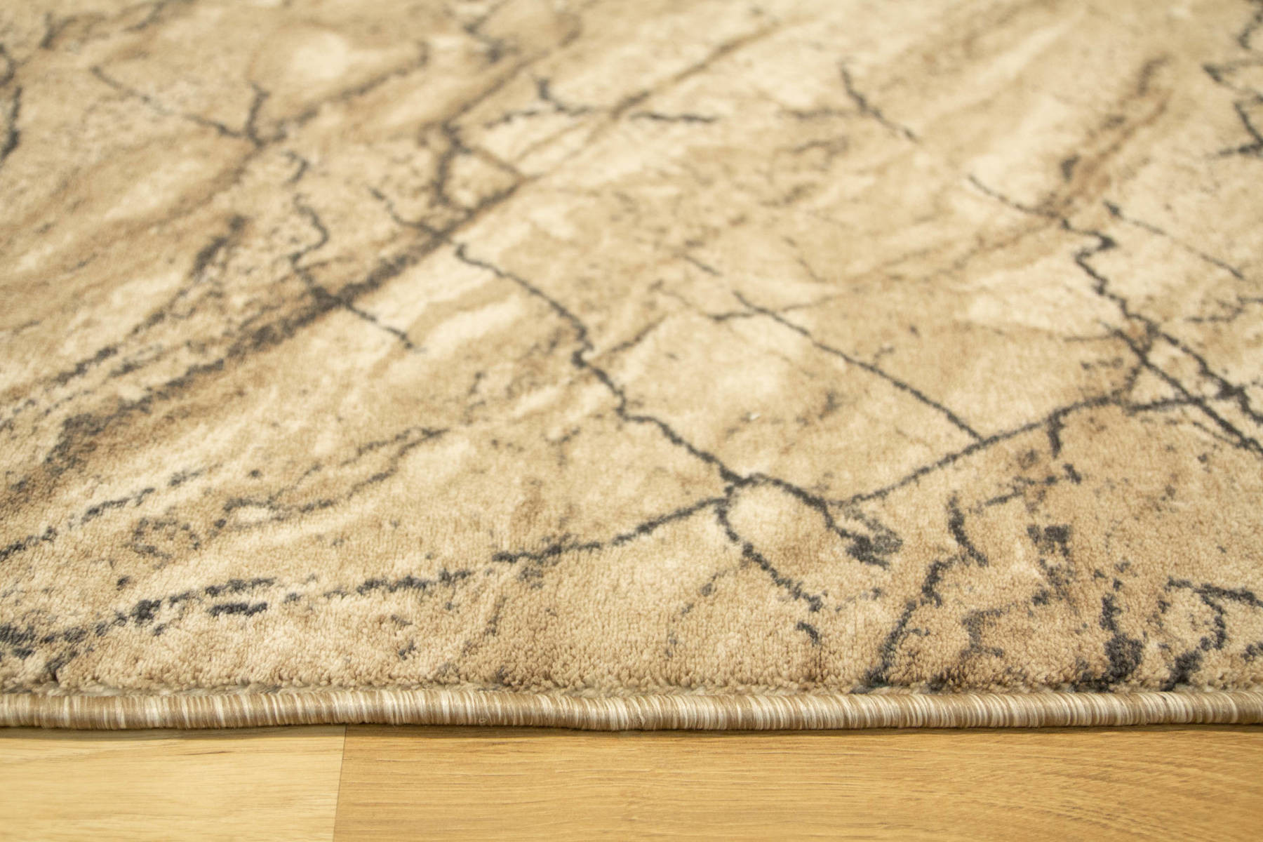 Metrážny koberec Aqua Marble 04 mramor, béžový / sivý