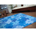 Dětský metrážový koberec Puzzle modrý