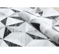 Koberec ARGENT - W6096 Trojuholníky sivý / čierny