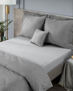 EUROFIRANY Plachta na posteľ s napínacou gumou Jersey 140x200+30cm  strieborná