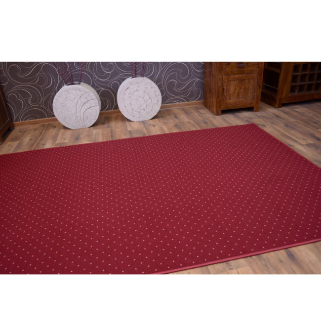 Metrážový koberec AKTUA bordový
