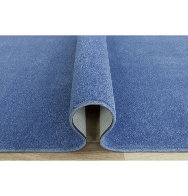 Metrážny koberec Dynasty 82 modrý
