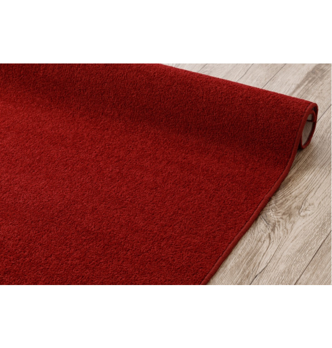 Metrážny koberec ETON 120 červený