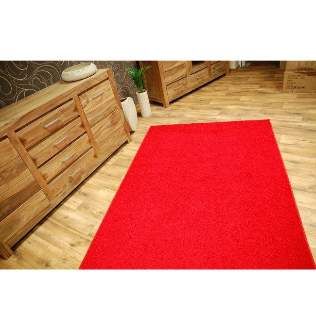 Metrážový koberec SPHINX červený