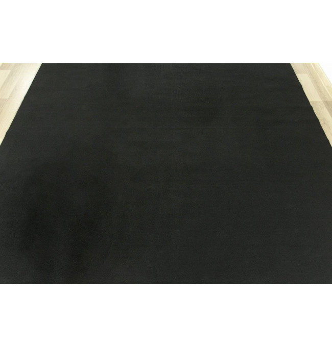 Metrážny koberec Star bez filcu 77 čierny