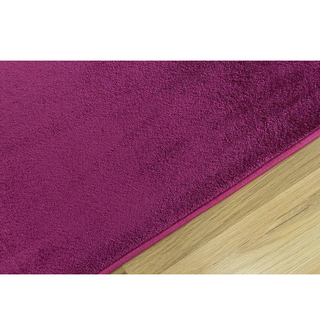 Metrážový koberec Ultra 14 fialový