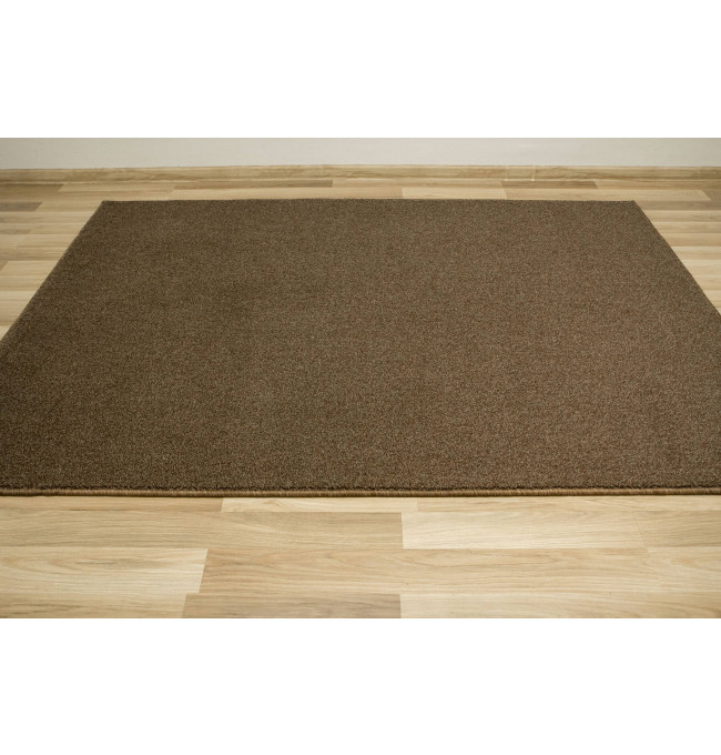Metrážny koberec Izmir 94 hnedý / béžový